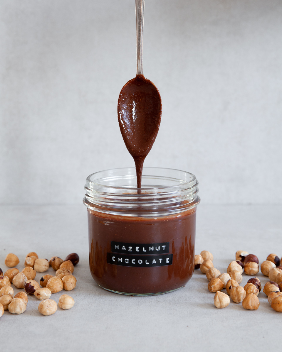 picture of hazelnut and chocolate butter in a jar